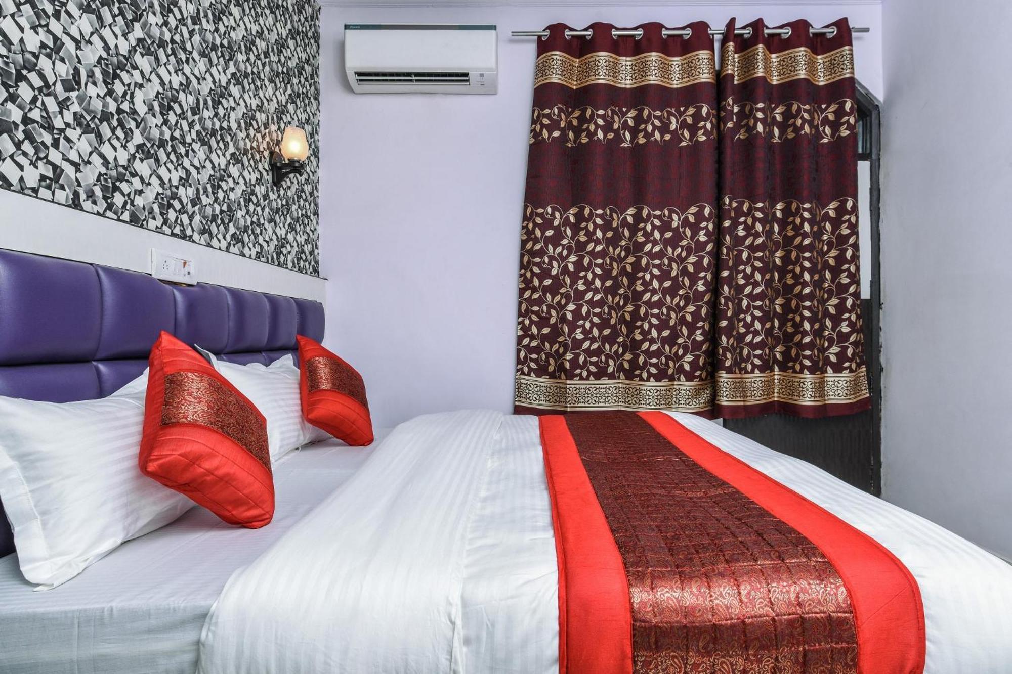 O Akash Continental Near Pacific Mall Tagore Garden Hotel New Delhi