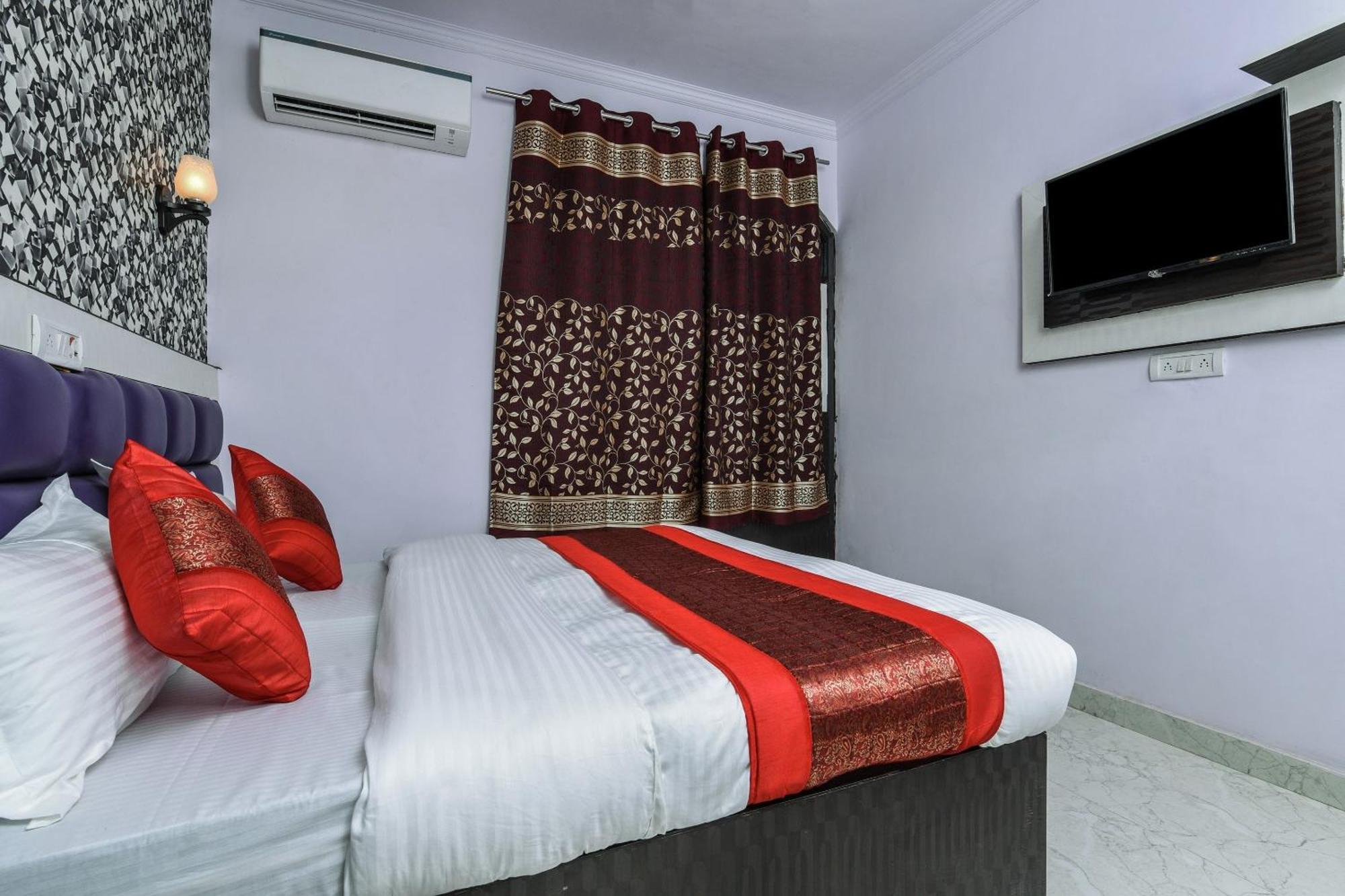 O Akash Continental Near Pacific Mall Tagore Garden