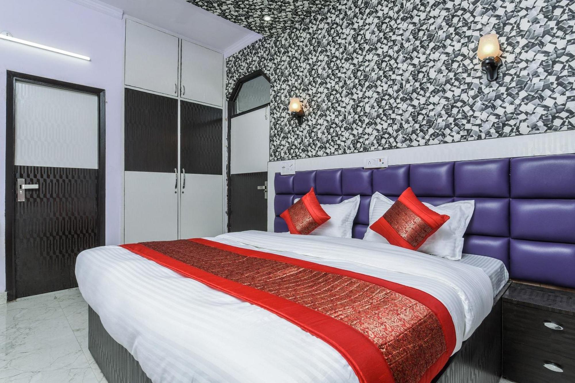 O Akash Continental Near Pacific Mall Tagore Garden New Delhi