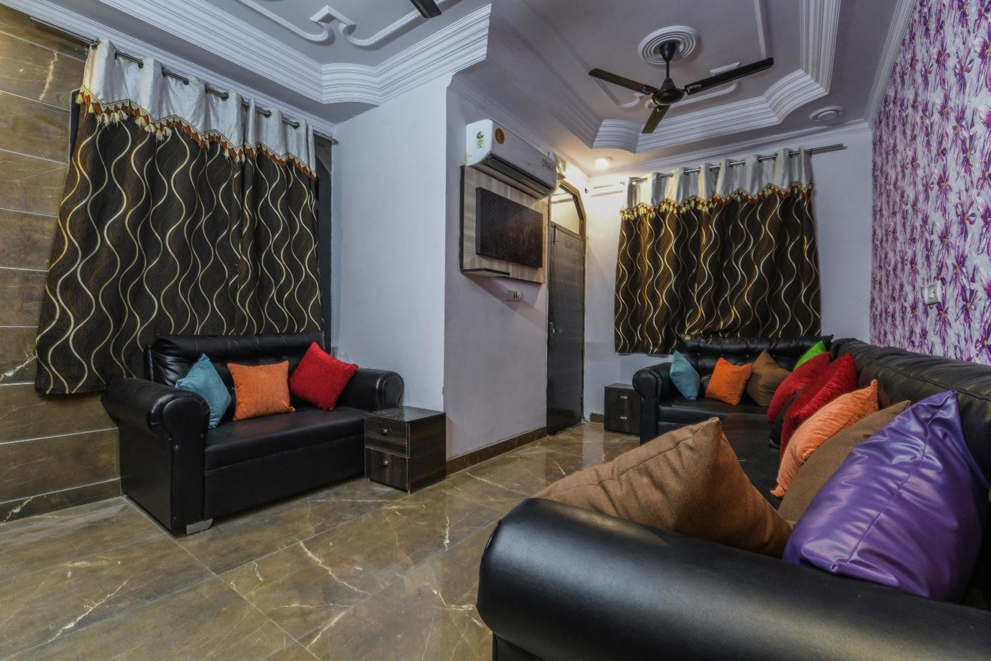 O Akash Continental Near Pacific Mall Tagore Garden 3* New Delhi